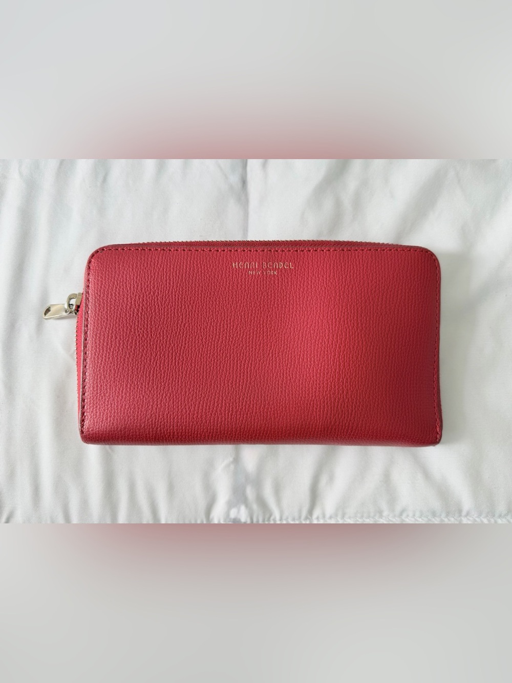 Henri Bendel New York wallet zip around leather red silver